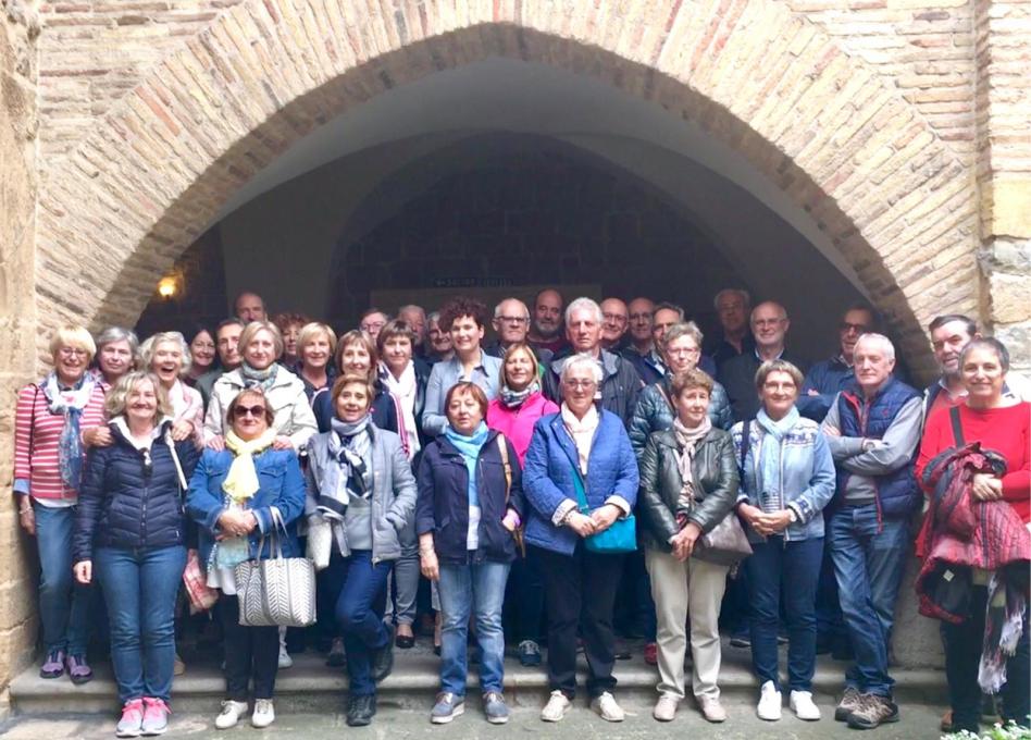 Un grupo de la Asociación de Personas Mayores Larrain de Barañáin visita la Cámara de Comptos