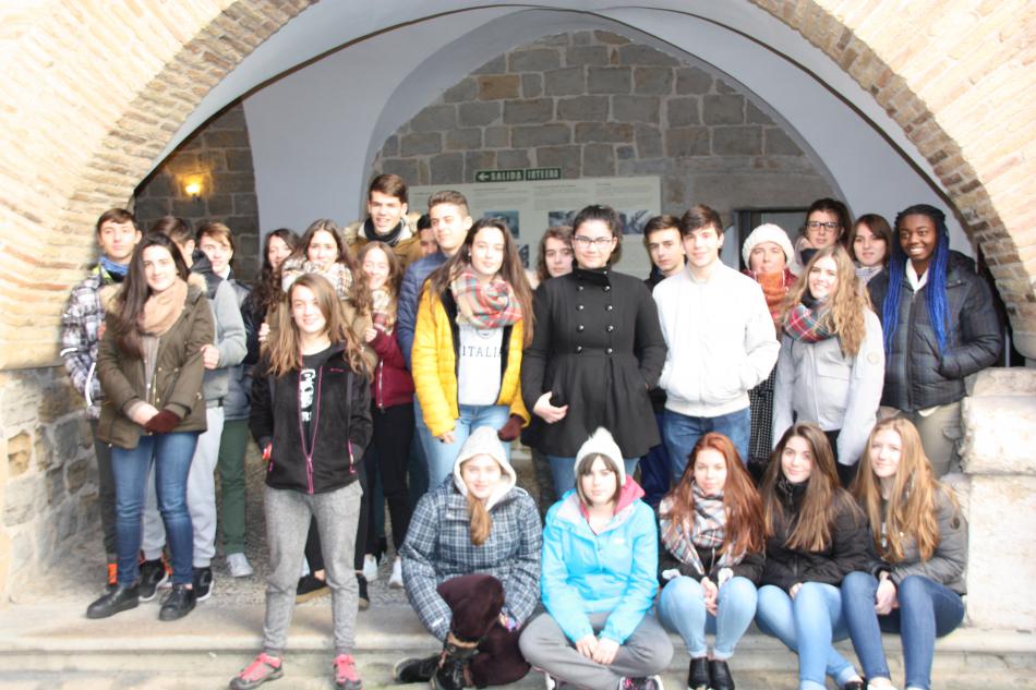 Un grupo de estudiantes del IESO de Elortzibar-Noáin visita la Cámara de Comptos