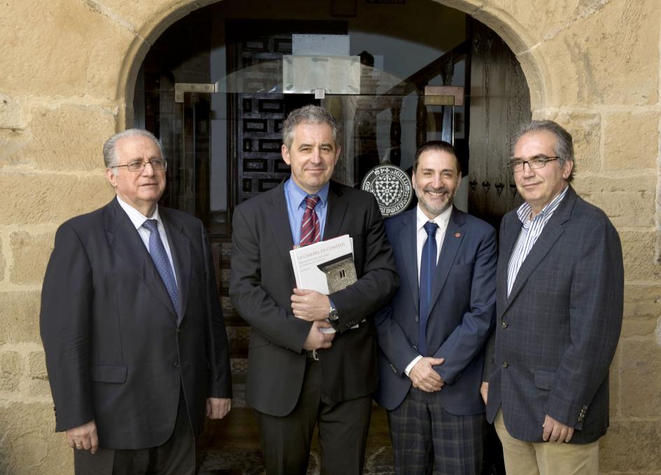 Fermin Erbiti ha presentado un libro sobre la sede de la Cámara de Comptos