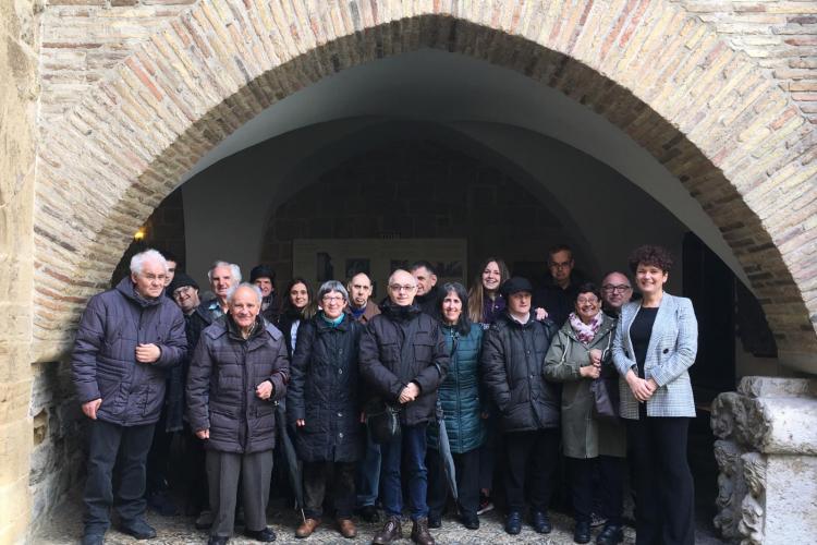 El grupo de ANFAS, en el patio interior de nuestra sede.