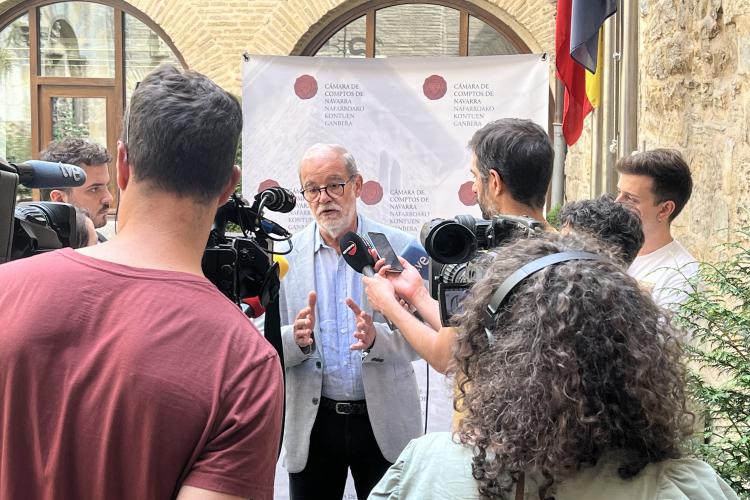 Ignacio Cabeza declarando ante los medios