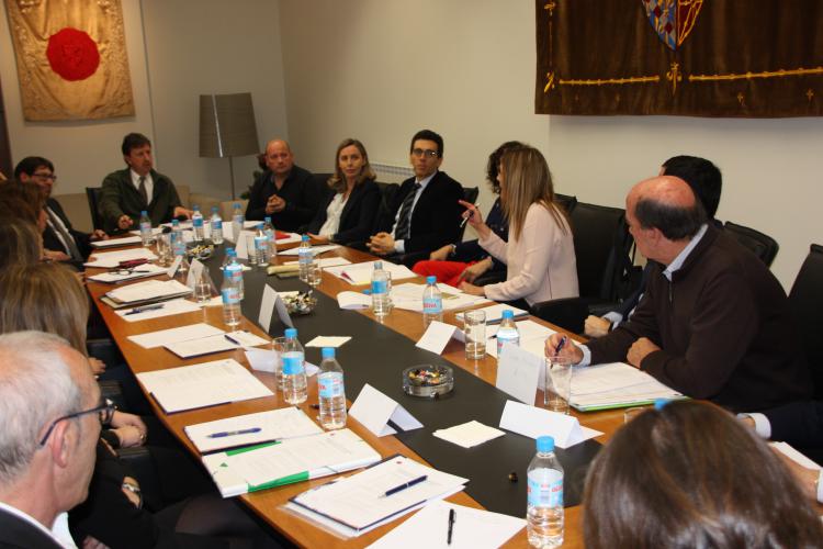 Representantes de las asesorías jurídicas de los OCEx se reúnen en Pamplona