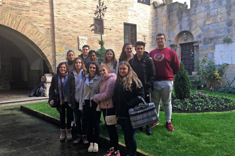 Foto del grupo de alumnos y alumnas de María Inmaculada