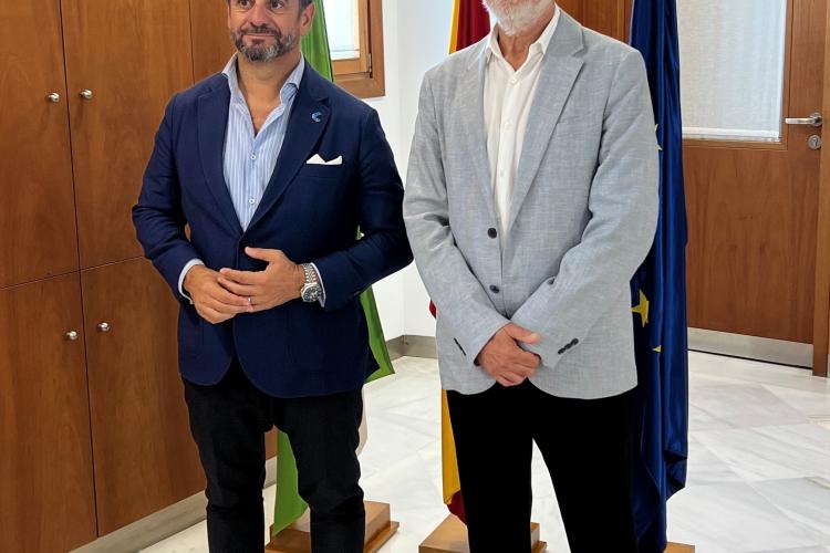 Ignacio Cabeza y Manuel Alejandro Cardenete, en la sede de la Cámara de Cuentas de Andalucía.